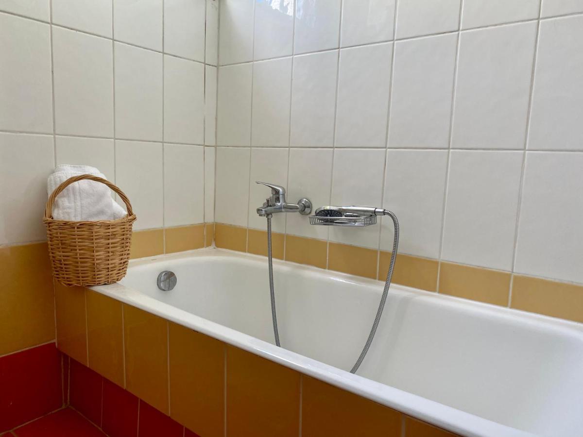 Family Friendly Apartment, In Nature, With Yard "5" Ziparion Bagian luar foto
